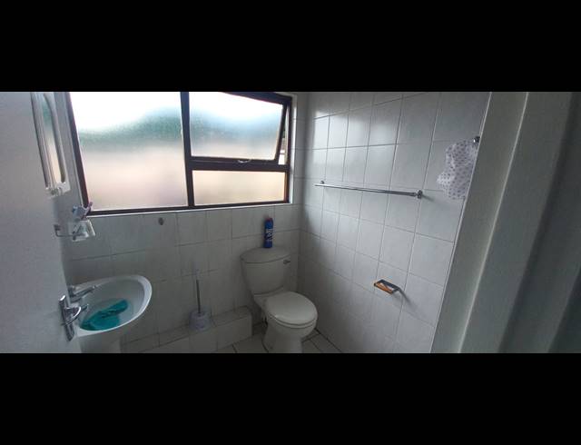 2 BEDROOM SECTIONAL TITLE FOR SALE IN UMBILO